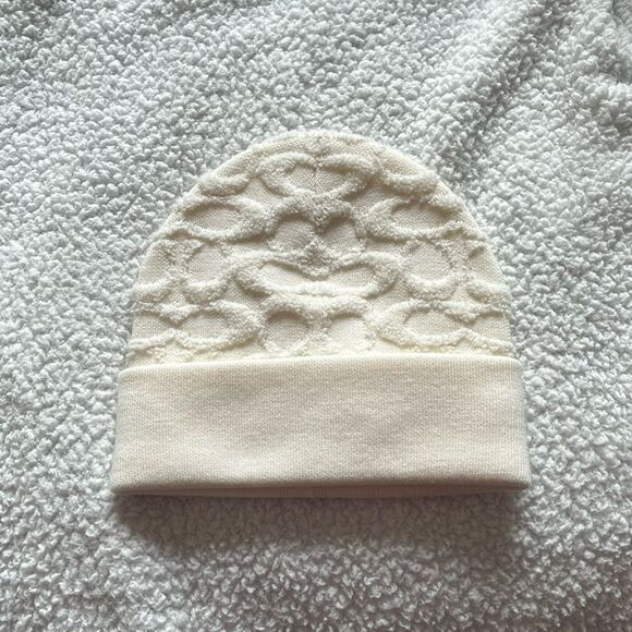 Coach Terry Logo Wool Beanie NWOT Cream - Picture 1 of 4